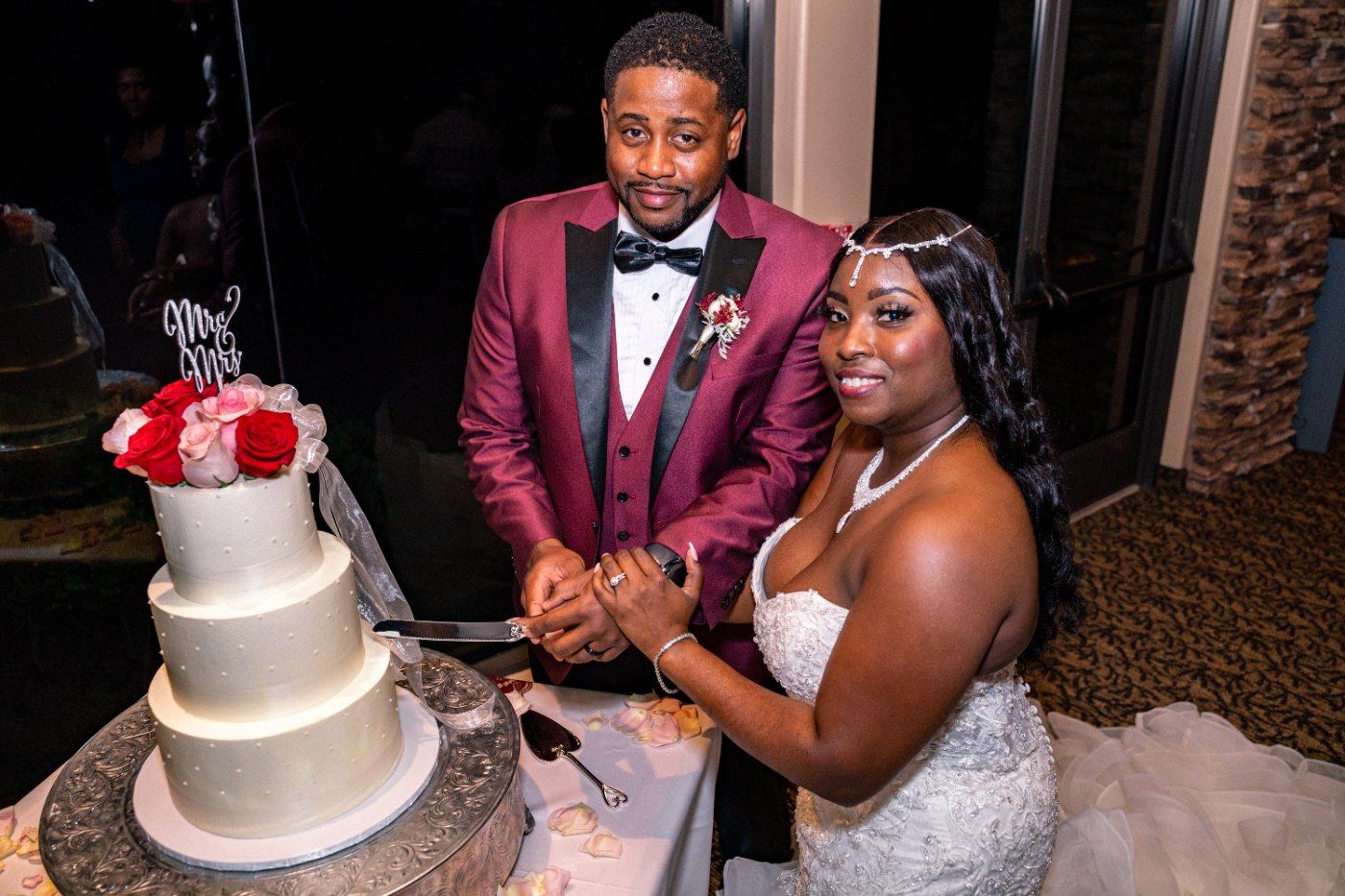 Las Vegas wedding photography — cutting the cake together