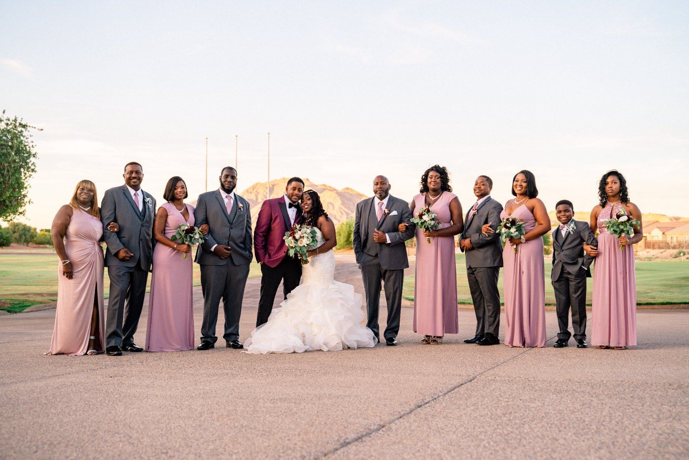 Las Vegas wedding photography — the whole party together as the sun goes down