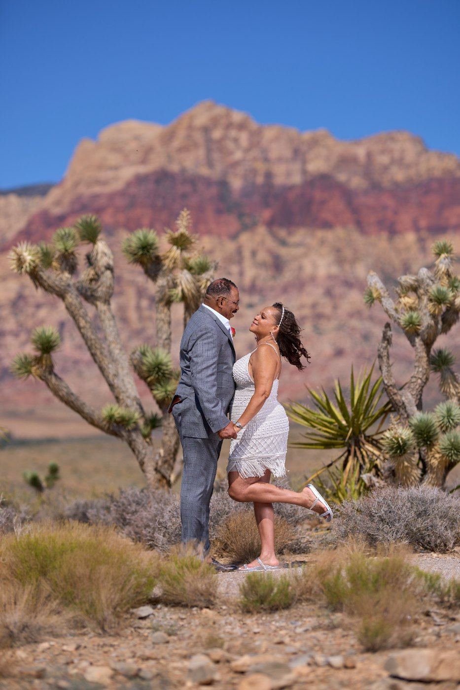 Las Vegas wedding photography — a kiss among the Joshua trees