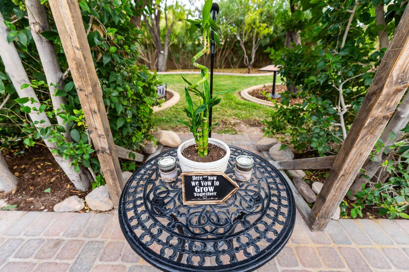 Las Vegas wedding photography — the garden venue set up before guests arrive